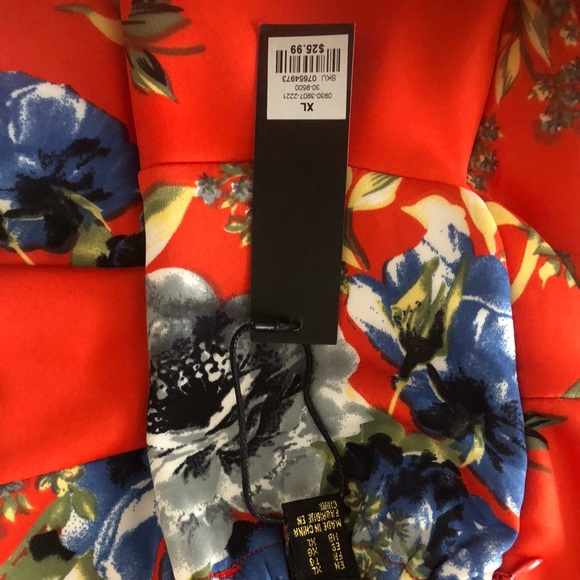 Brand new never worn with original tags flower dress - Picture 4 of 5